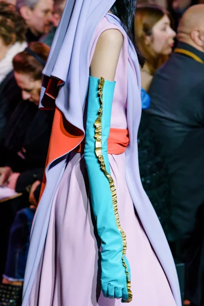 Look 46